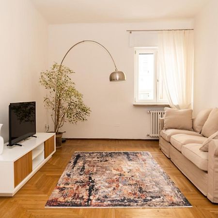 Domus Verona - Elegante Residenza Con Affaccio Su Porta Leoni Extérieur photo