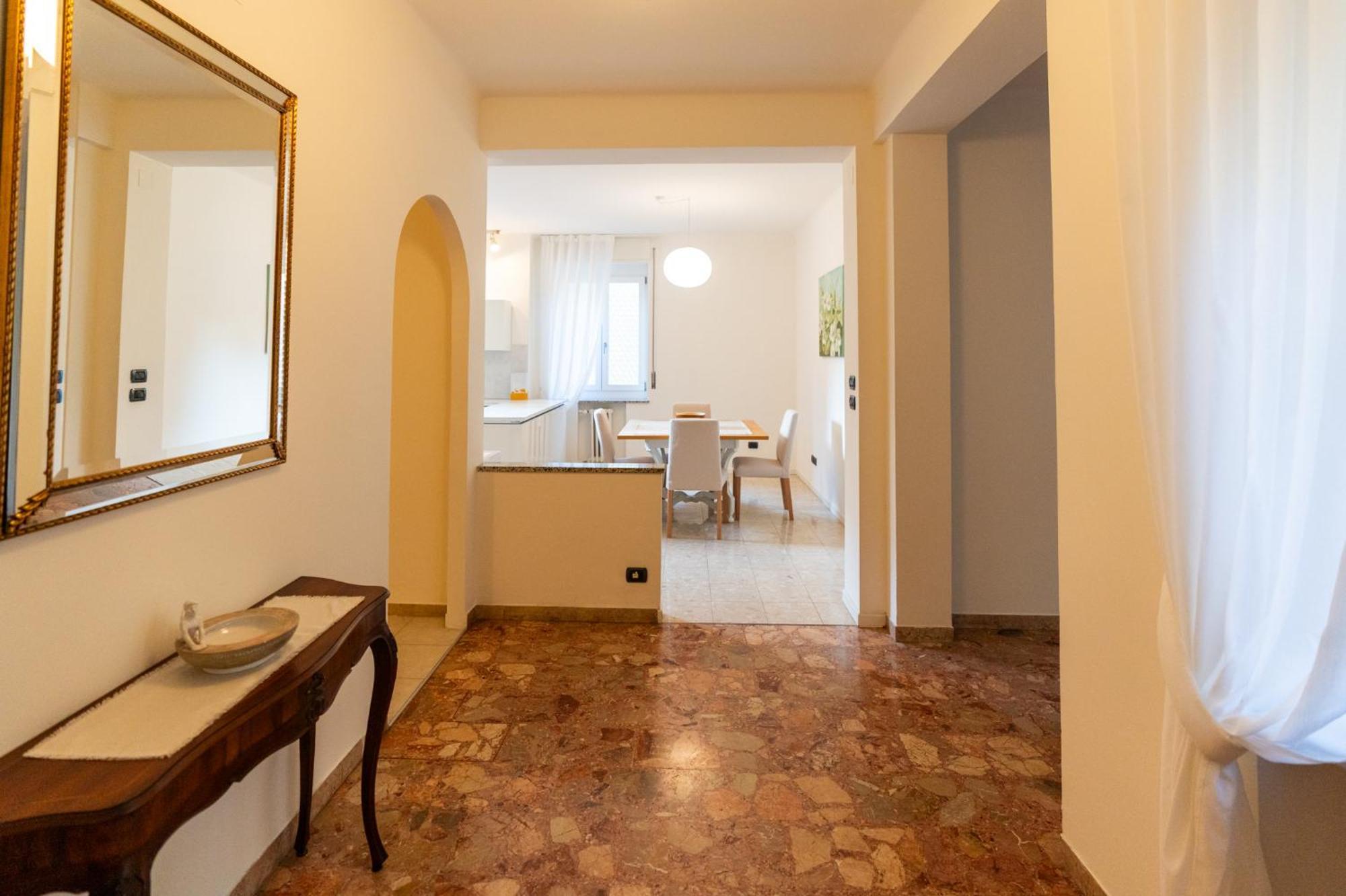 Domus Verona - Elegante Residenza Con Affaccio Su Porta Leoni Chambre photo